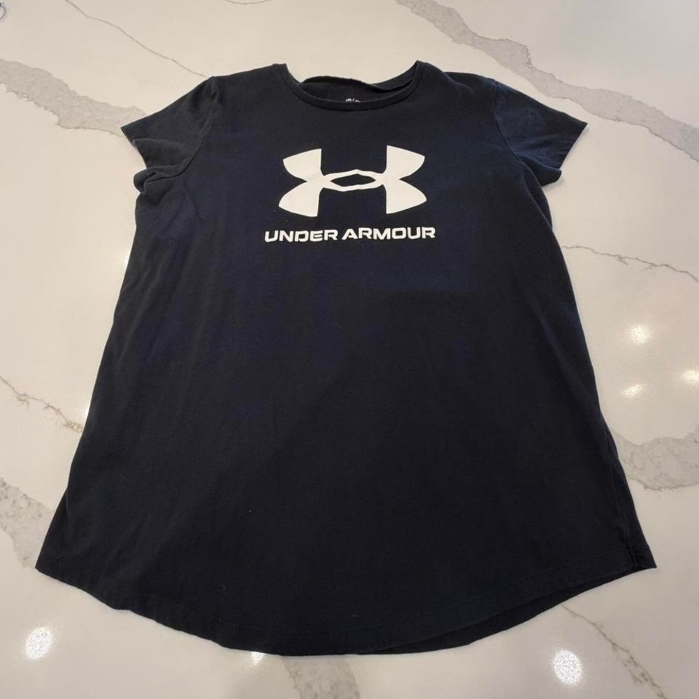 Under Armour Girls Youth XL Black Graphic Short Sleeve Loose Fit Tee Shirt